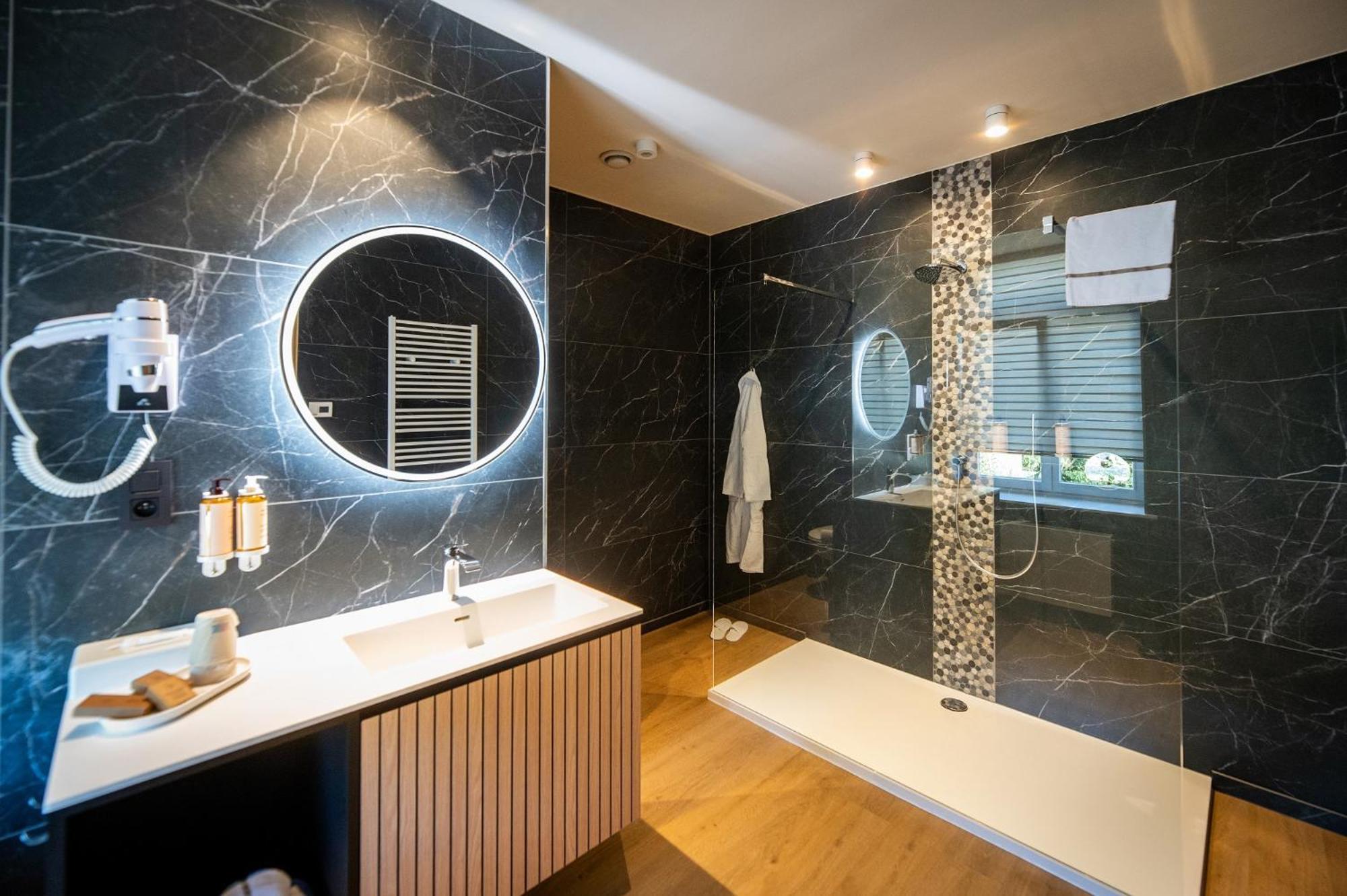La Villa Des Fleurs Spa Kültér fotó
