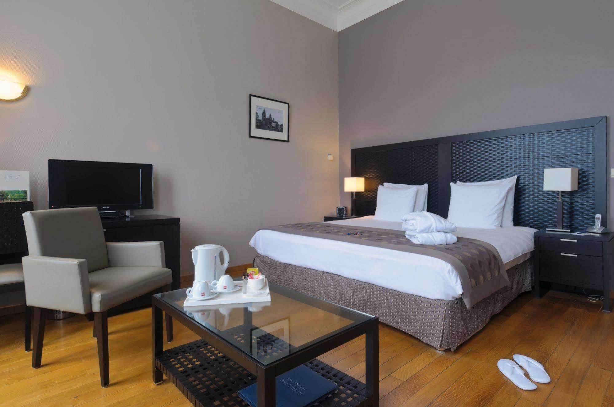 La Villa Des Fleurs Spa Kültér fotó